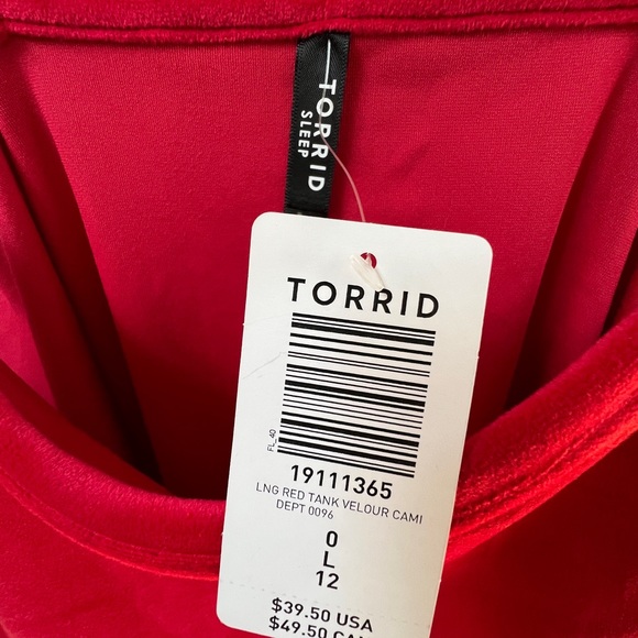 TORRID red velvet camisole - Picture 4 of 4